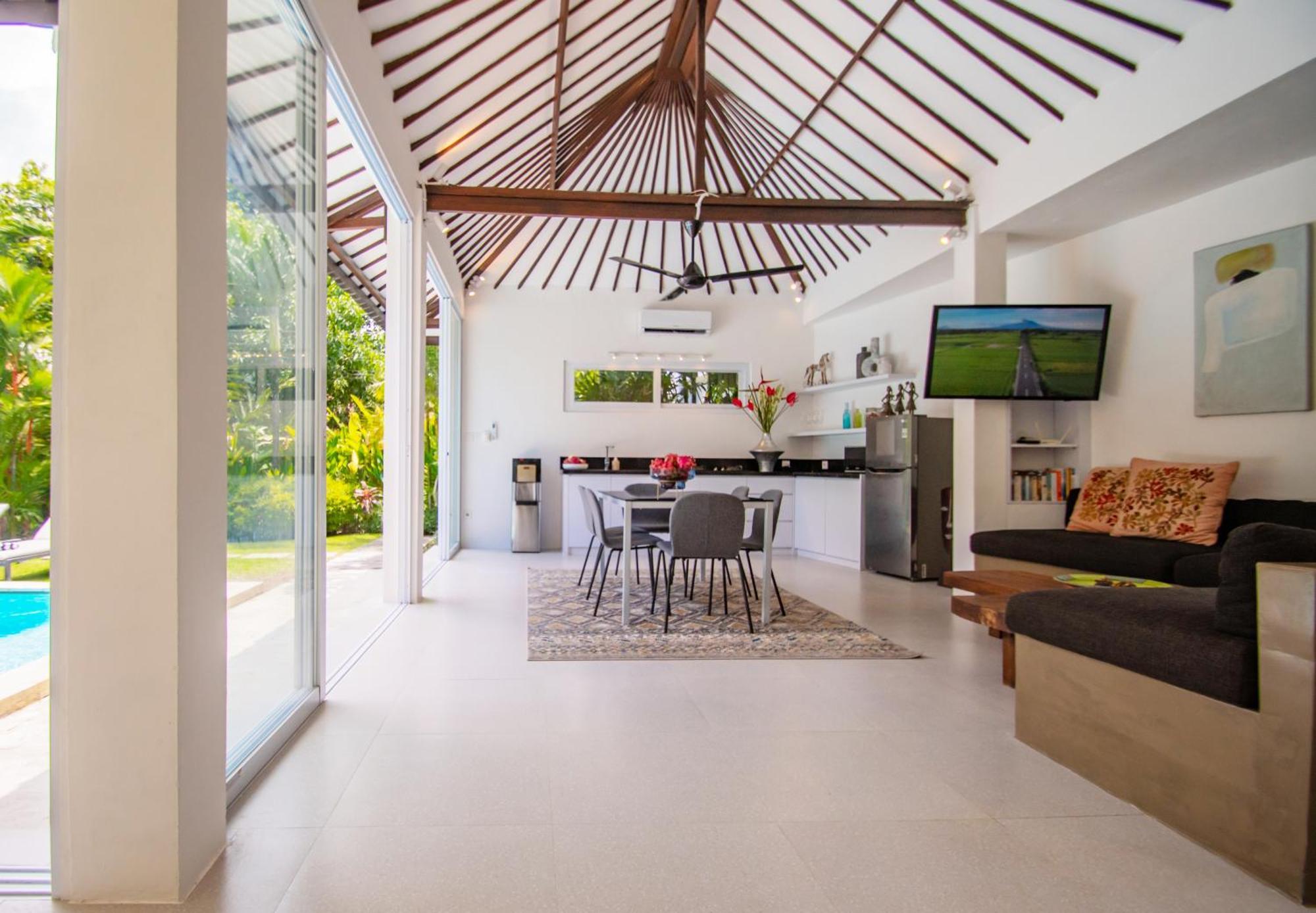 Villa Sitara, Sitara Villa Group Семиняк Екстериор снимка